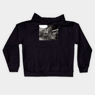 Steam Train at Station, 1923. Vintage Photo Kids Hoodie